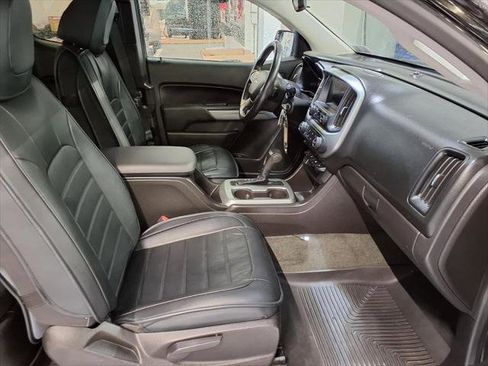 Used 2016 Chevrolet Colorado LT AWD/4WD image 9