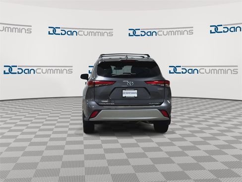 Used 2021 Toyota Highlander Platinum image 7