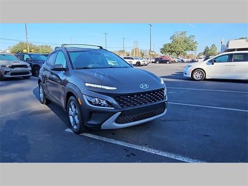 Used 2023 Hyundai Kona SEL image 19