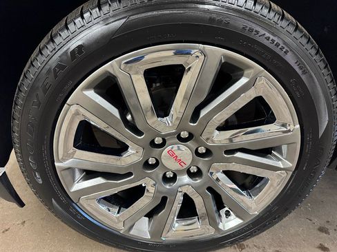 Used 2019 GMC Yukon XL SLT image 26