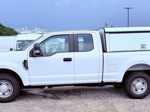 Used 2019 Ford F250 XL w/ Power Equipment Group RWD image 6