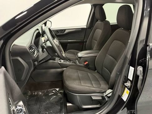 Used 2025 Ford Escape Active FWD image 10