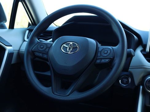 New 2025 Toyota RAV4 XLE image 31
