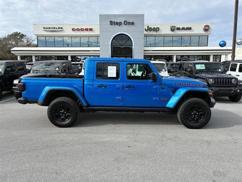 Used 2023 Jeep Gladiator Mojave w/ LED Lighting Group image 4