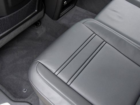 New 2026 Porsche Cayenne Coupe image 39