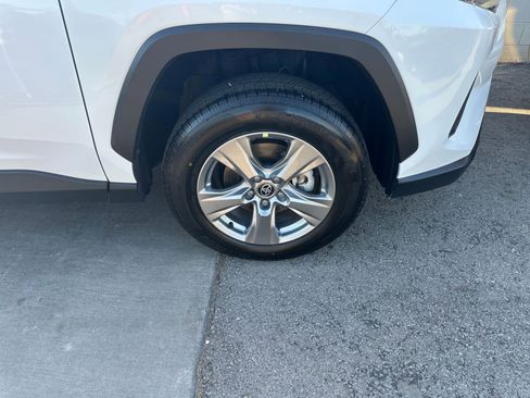 Used 2025 Toyota RAV4 XLE w/ Convenience Package image 32