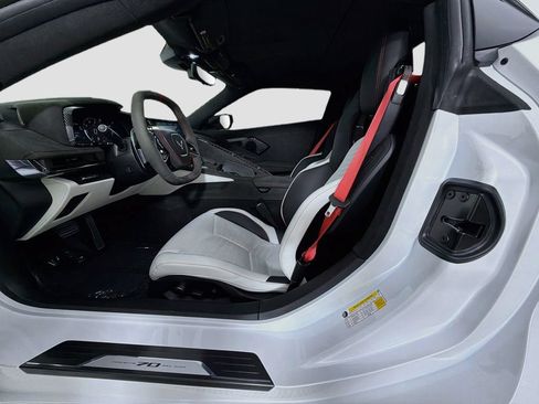 Used 2023 Chevrolet Corvette Stingray Premium Conv w/ Z51 Performance Package RWD image 21