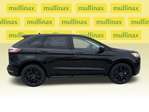 New 2024 Ford Edge SE w/ Black Appearance Package image 16