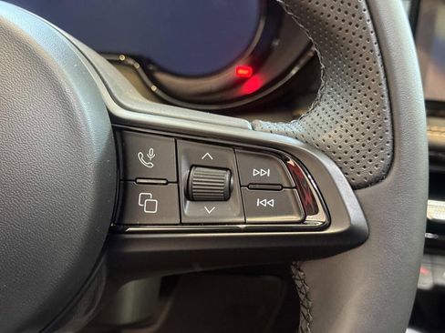 New 2026 Alfa Romeo Tonale w/ Black Premium Package image 9