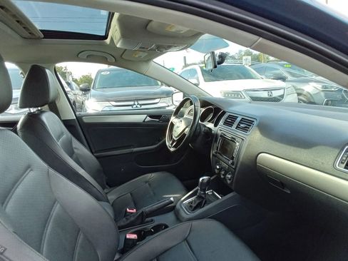 Used 2015 Volkswagen Jetta SE FWD image 16