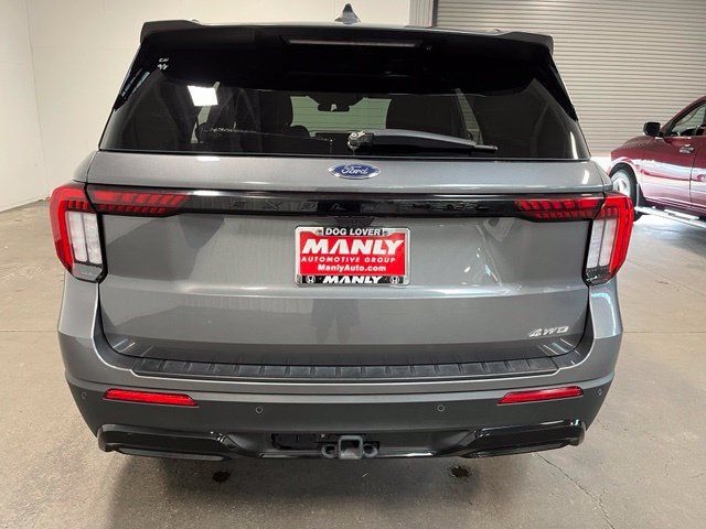 Used 2025 Ford Explorer ST-Line AWD/4WD image 4