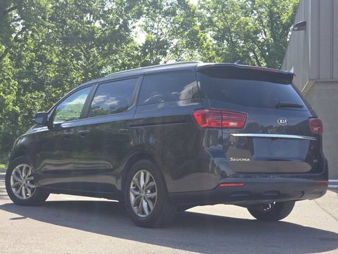 Used 2020 Kia Sedona EX FWD image 12