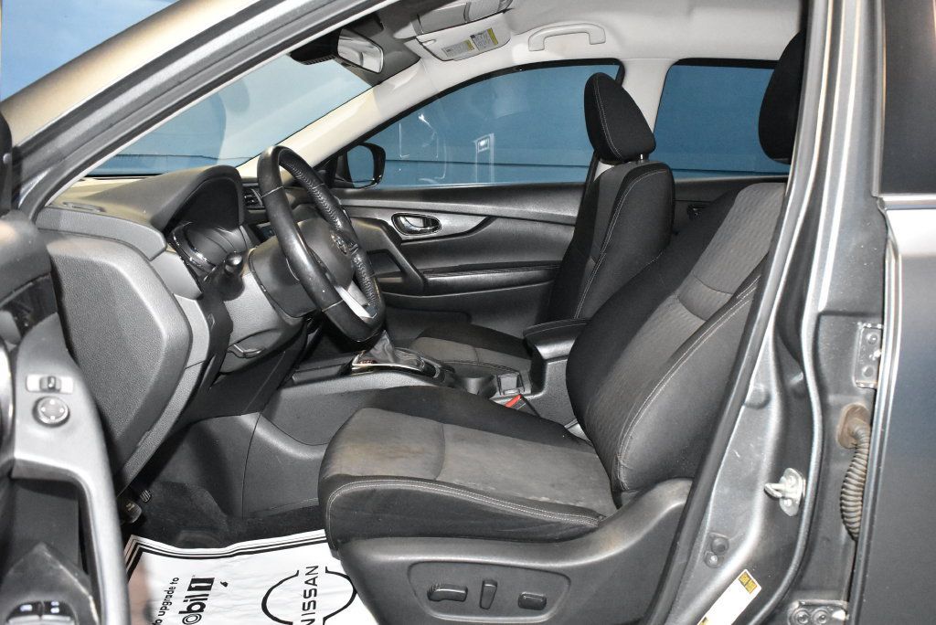 Used 2019 Nissan Rogue SV FWD image 7
