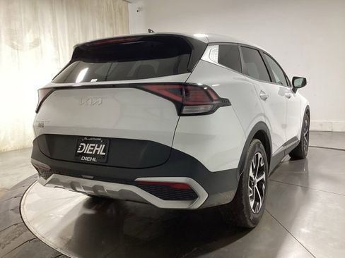 Certified 2023 Kia Sportage EX image 7