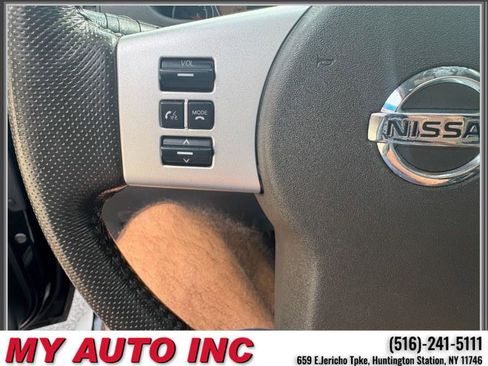 Used 2010 Nissan Pathfinder LE w/ Navigation Pkg image 22