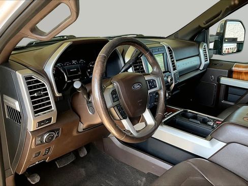 Used 2017 Ford F250 King Ranch w/ King Ranch Ultimate Package AWD/4WD image 17