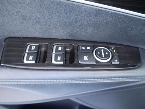 Used 2019 Kia Sorento FWD V6 image 26