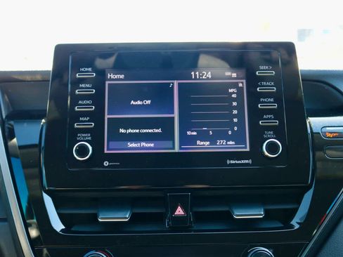 Used 2021 Toyota Camry SE FWD image 15