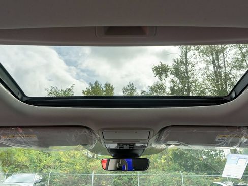 New 2026 Honda Odyssey EX-L image 23