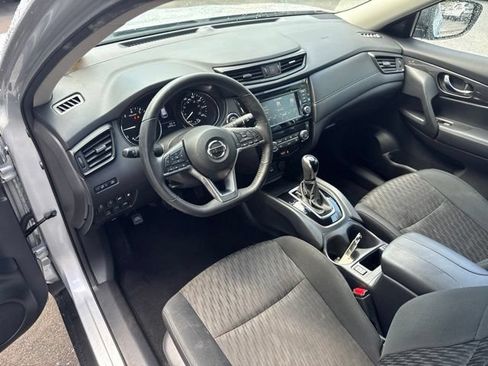 Used 2020 Nissan Rogue SV AWD/4WD image 9