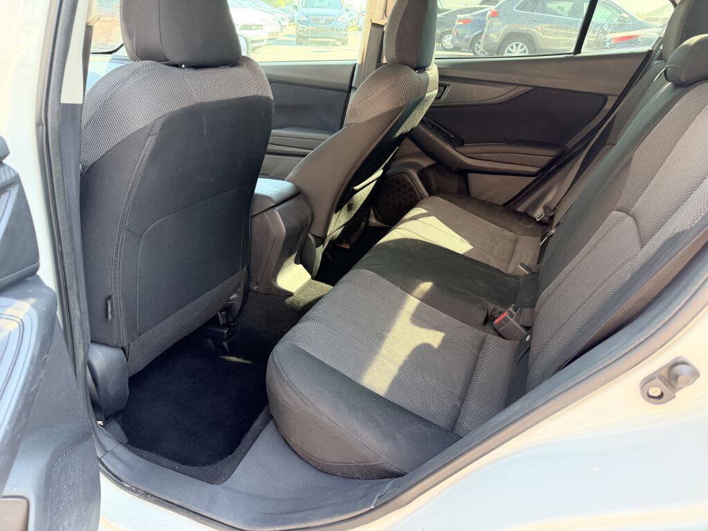 Used 2018 Subaru Impreza 2.0i Premium w/ Eyesight & BSD & Rcta AWD/4WD image 5