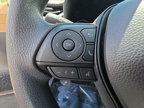 Used 2025 Toyota RAV4 XLE w/ Convenience Package AWD/4WD image 17