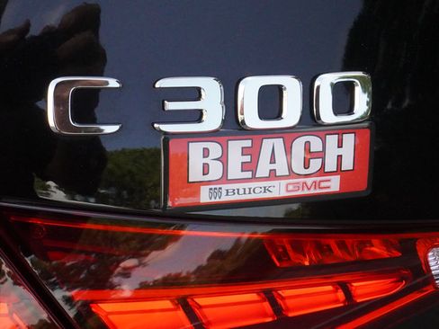 Used 2025 Mercedes-Benz C 300 4MATIC Sedan image 36