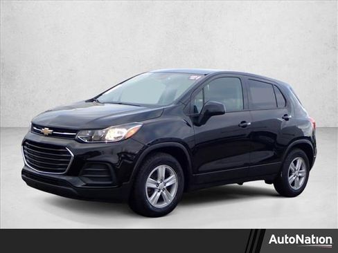 Used 2021 Chevrolet Trax LS w/ Tint and Cruise Package image 1