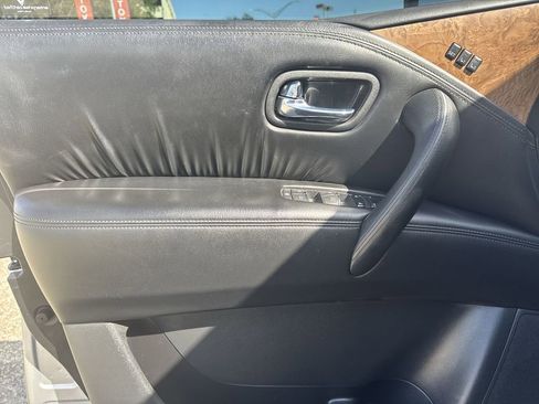 Used 2022 Nissan Armada SL w/ Captain's Chairs Package RWD image 15