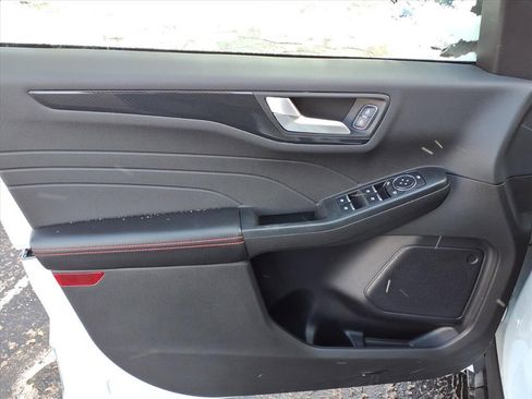 Used 2023 Ford Escape ST-Line w/ Tech Pack #1 image 13