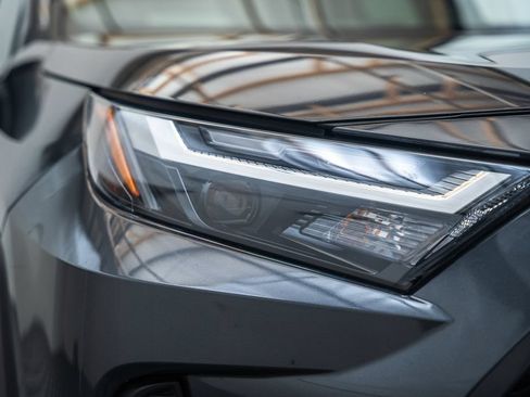 Certified 2025 Toyota RAV4 LE AWD/4WD image 13