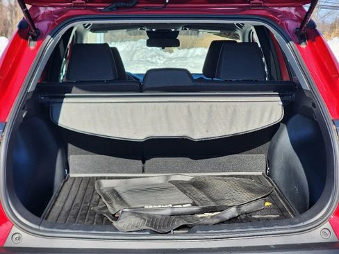 Used 2023 Toyota Corolla Cross LE image 17