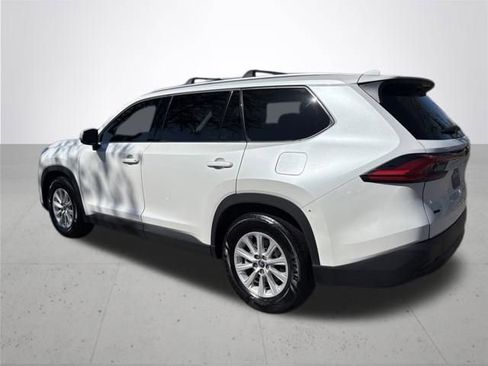 Used 2024 Toyota Grand Highlander AWD image 8