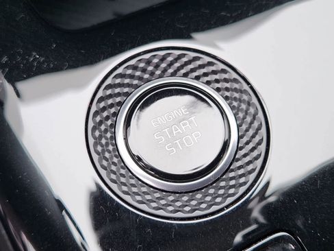 Certified 2024 Kia Niro EX FWD image 19