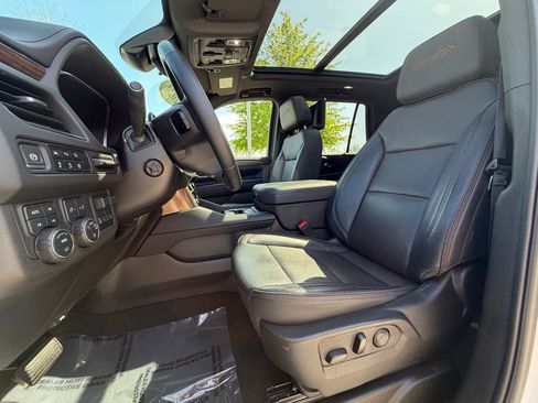 Used 2024 Chevrolet Tahoe High Country image 15