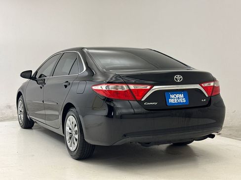 Used 2017 Toyota Camry LE FWD image 7