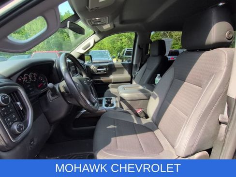 Used 2021 Chevrolet Silverado 1500 LT Trail Boss w/ Convenience Package II AWD/4WD image 17