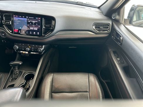 Used 2024 Dodge Durango GT RWD image 44