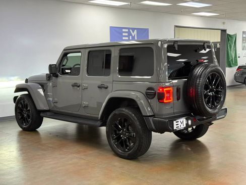 Used 2021 Jeep Wrangler Unlimited Sahara w/ Cold Weather Group AWD/4WD image 5