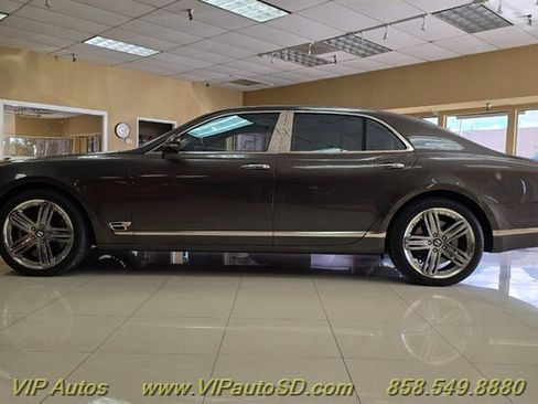 Used 2013 Bentley Mulsanne RWD image 6