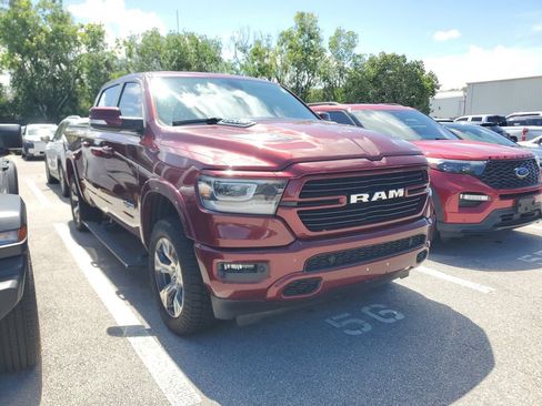 Used 2019 RAM 1500 Laramie AWD/4WD image 3