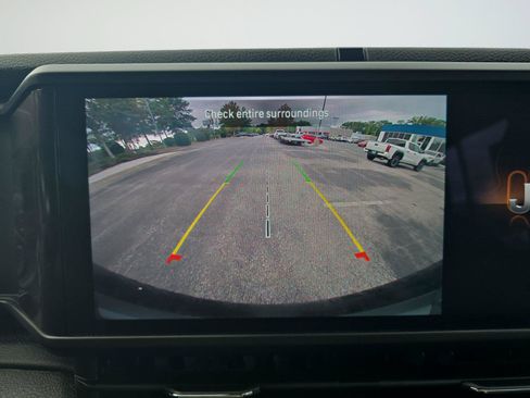 Used 2024 Jeep Wrangler Unlimited Sport AWD/4WD image 15