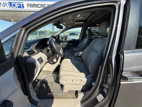 Used 2016 Honda Odyssey EX-L image 18
