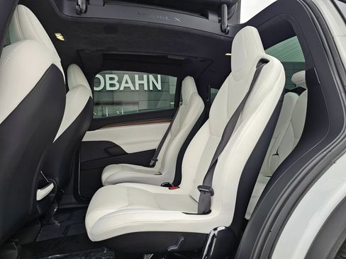 Used 2022 Tesla Model X AWD/4WD image 21