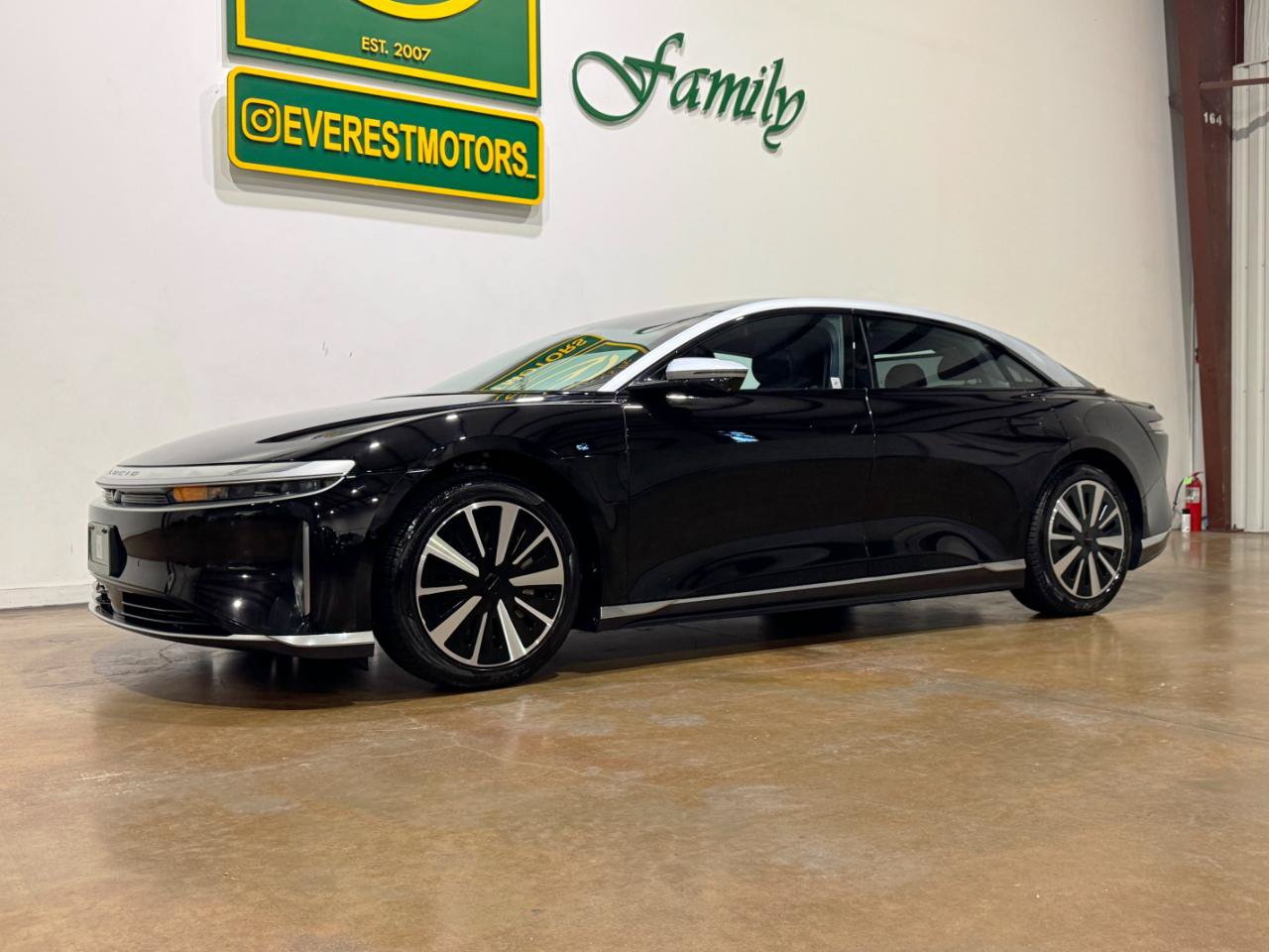 Used 2022 Lucid Air Grand Touring AWD/4WD image 3