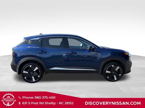 Certified 2025 Nissan Kicks SR FWD image 5
