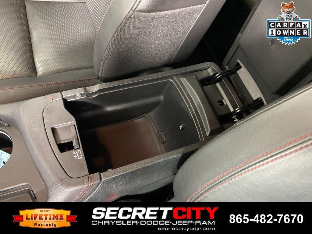 Used 2025 Dodge Durango GT AWD/4WD image 25