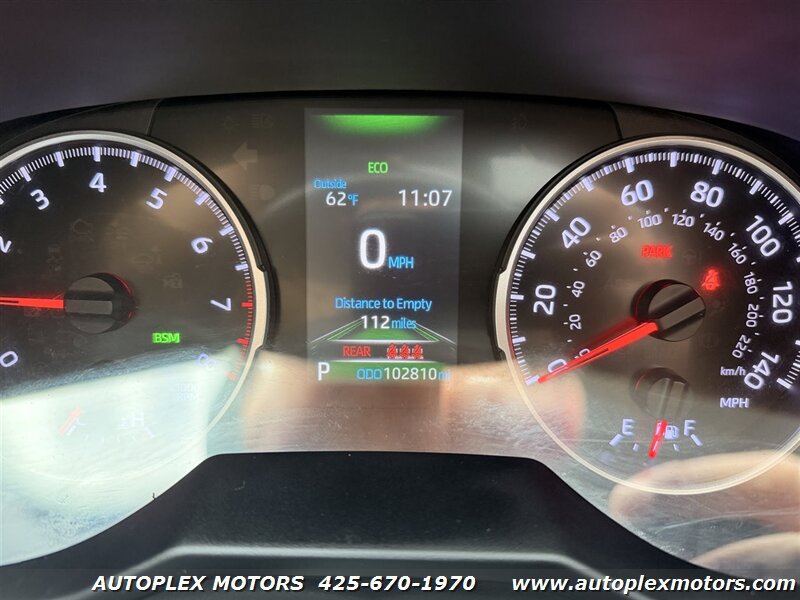 Used 2020 Toyota RAV4 XLE w/ Convenience Package AWD/4WD image 13
