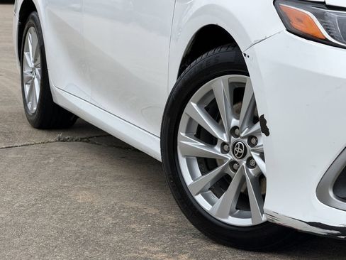 Used 2021 Toyota Camry LE FWD image 12