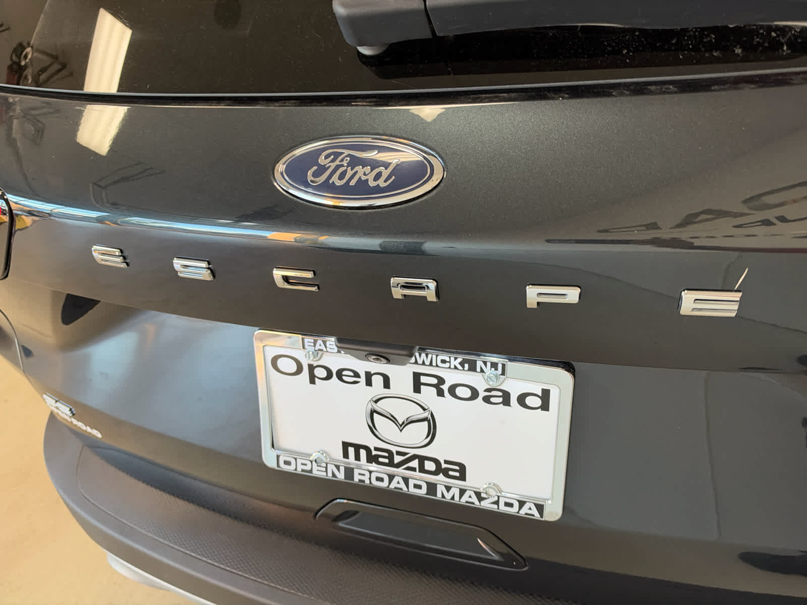 Used 2022 Ford Escape SE w/ Convenience Package FWD image 27